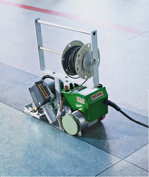 Step 1: Milling the grove with the GROOVER.