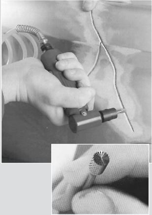 A rotary burring tool is best to form the 90° V groove for main welding operations. The 5.5 mm diameter bit (available with Leister hot air welding equipment) has cutting edges on the circumference and end face.